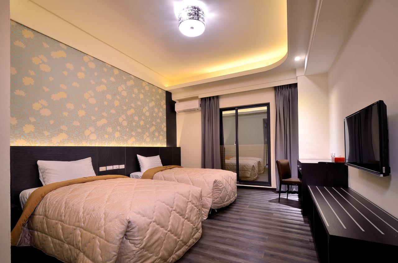 Yundu Business Hotel Mailiao Ngoại thất bức ảnh