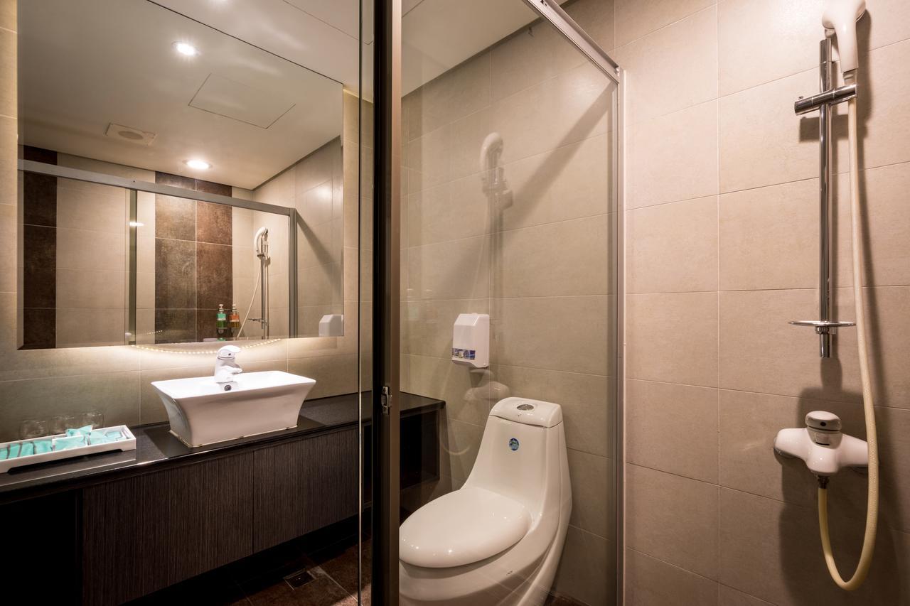 Yundu Business Hotel Mailiao Ngoại thất bức ảnh