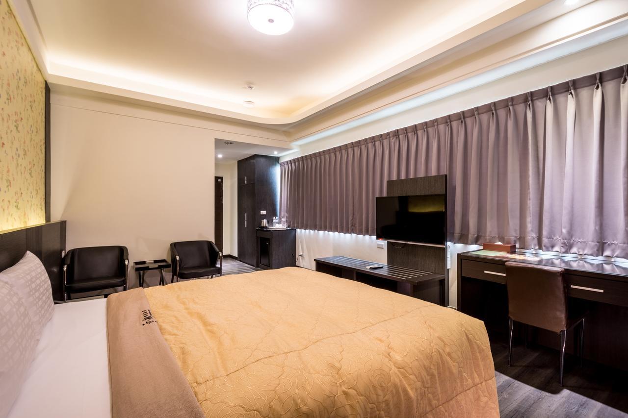 Yundu Business Hotel Mailiao Ngoại thất bức ảnh