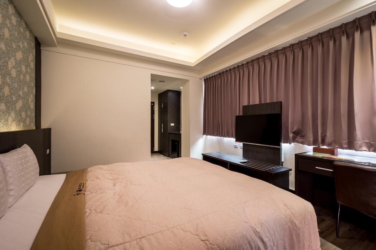 Yundu Business Hotel Mailiao Ngoại thất bức ảnh